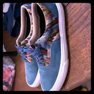 Vans Low-top Blue Retro Pattern